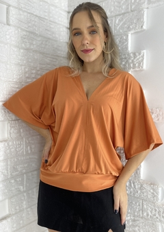 BLUSINHA MAYA DECOTE V na internet