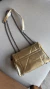 Bolsa Tiracolo - Dourada - Loja Áquila Baroni Moda Feminina