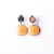 Aretes artesanales de vidrio fusionado en color camel