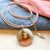 Collar de moda de mujer color rosa nude