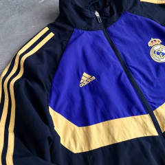 Rompevientos Adidas Real Madrid 90s reedición retro en internet