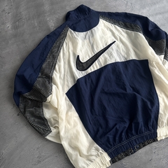 Rompevientos Nike Swoosh ‘90 en internet