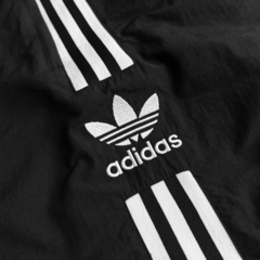 Pantalón adidas rompevientos originals Trefoil