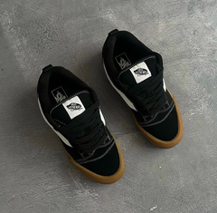 Zapatillas Vans KNU Skool en internet