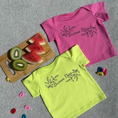 Remeras BB cuello americano BUENOS DIAS - limon/fucsia - en internet