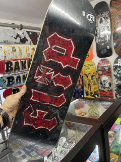 Shape Flip Thrashed Black 9.0” na internet