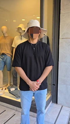 Imagen de Remeras Oversize Desagujadas