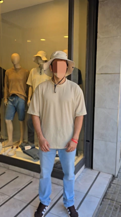 Remeras Oversize Desagujadas - Al Capone