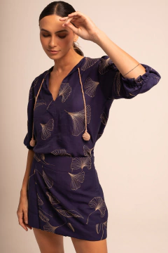 Bata Raquel marinho bordada