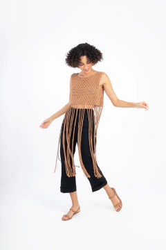 Cropped Franjas Macramê Laís Bege - comprar online