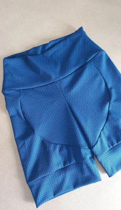 Short esportivo de compressão - loja online