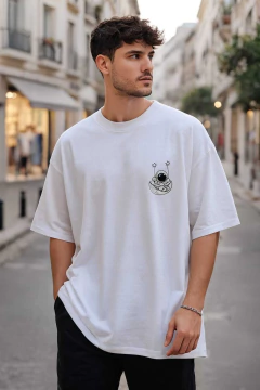 Remera Oversize Astronauta