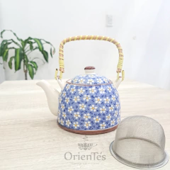 Tetera 600 cc + 4 cuencos margaritas fondo azul - OrienTés