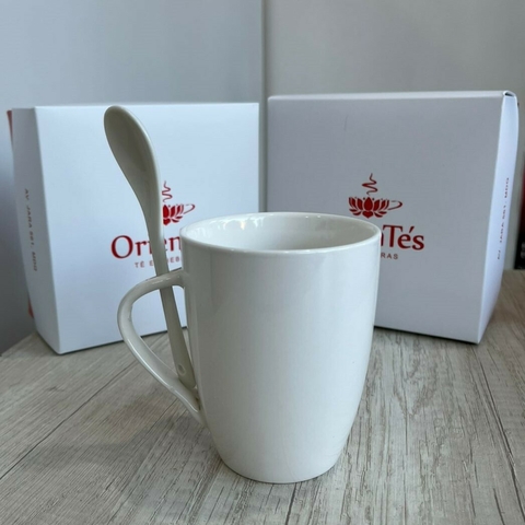 Taza blanca con cuchara - comprar online