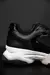 Imagen de ZAPATILLAS MERLINA BLACK. URBAN COW