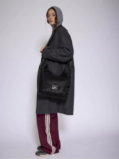 Imagen de Cartera Tipo Hobo Negra Mediana Nala