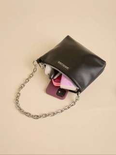 Minibag Agra Negra con Cadena - tienda online