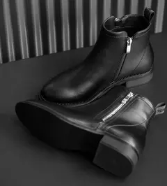 Bota Panda Negra en internet