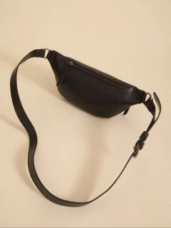 Riñonera Eva Negra De Charol Con Bolsillo Antirrobo