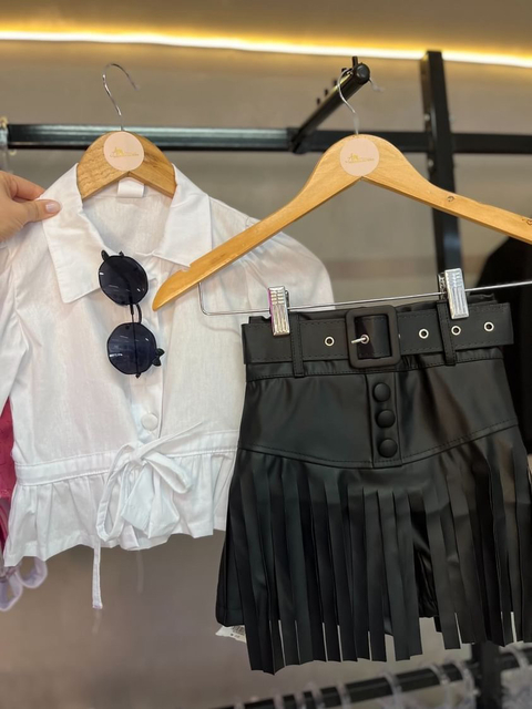 Short saia couro fake boiadeira infantil