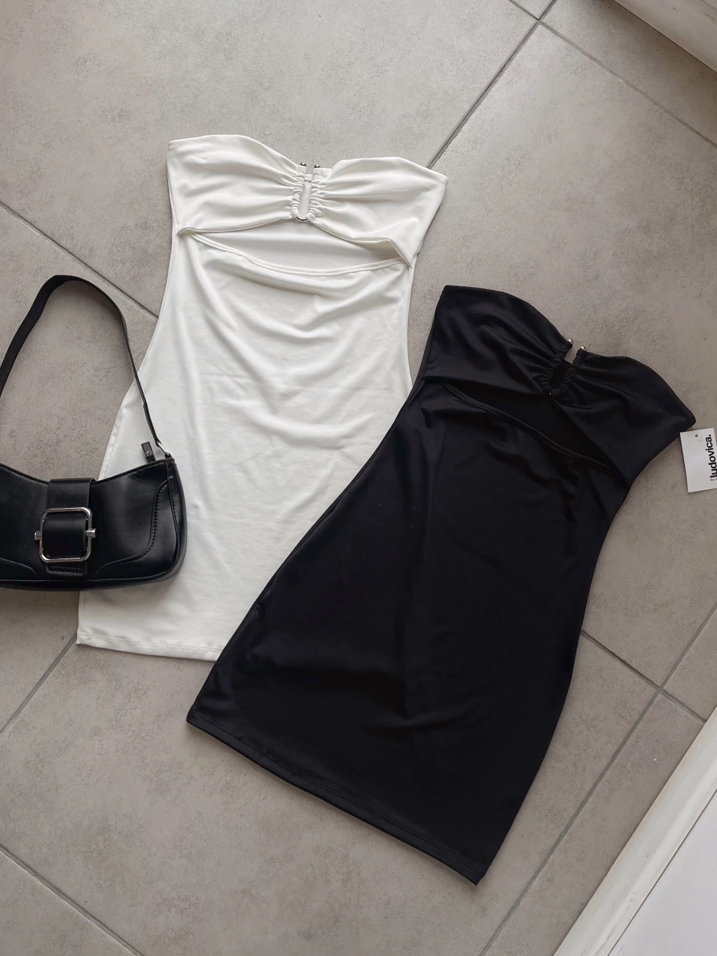 Vestido strapless hebilla 727