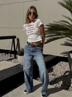 Imagen de Remera crop sorry if I looked interested 820