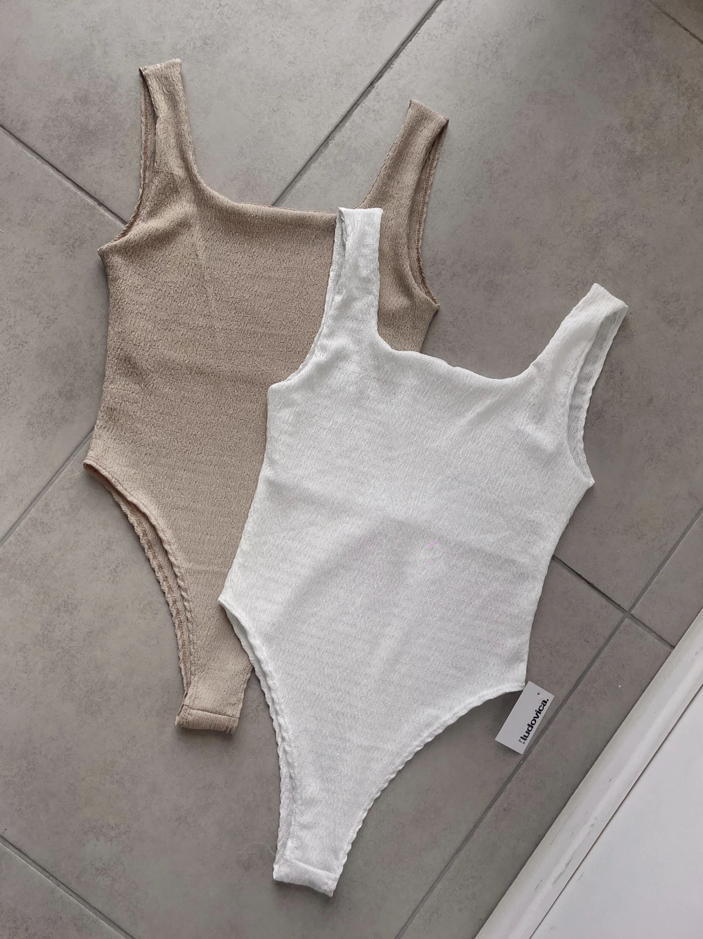 Body Hawaii escote cuadrado 1567