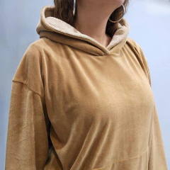 MAXI BUZO OVERSIZE CAMEL PLUSH - comprar online