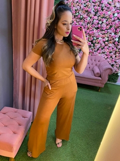 Calça Monica na internet