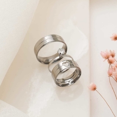 Alianças de aço polidas com coração vazado 7mm na internet