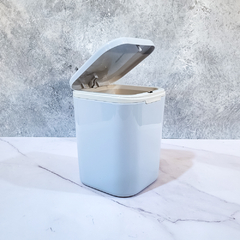CESTO DE MESADA PLASTICO CUADRADO - Bazaar novedades