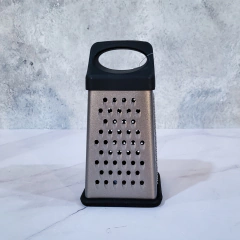 RALLADOR CUADRADO 4CARAS CHAMPAGNE