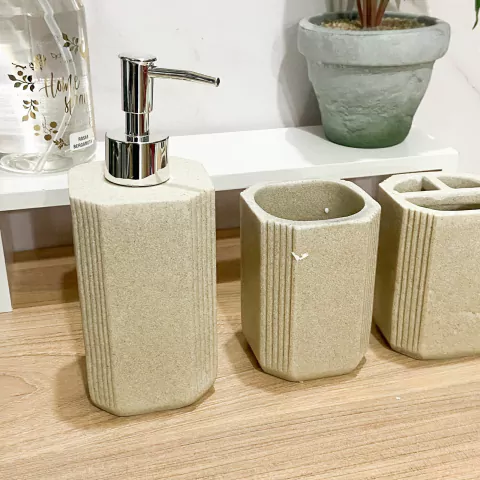 SET DE BAÑO 4PZS. RESINA LINEAS BEI