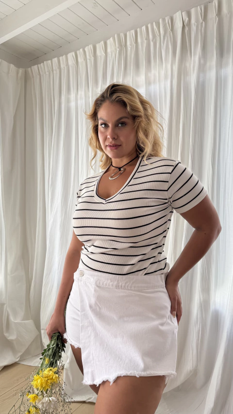 Remera ALVAR - comprar online