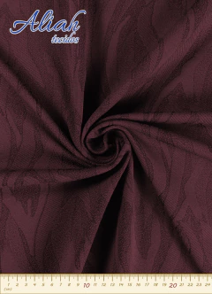 Jacquard Trabalhado com Padronagem. Composição: 85% Poliamida / 15% Elastano. Largura: 1,50 Mts. Gramatura: 330 g/m²