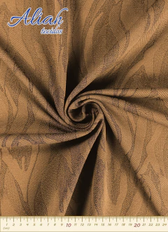Jacquard Trabalhado com Padronagem. Composição: 85% Poliamida / 15% Elastano. Largura: 1,50 Mts. Gramatura: 330 g/m²