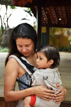 Mochila Ajustável Bebê SARJA CRUZADA Areia en internet