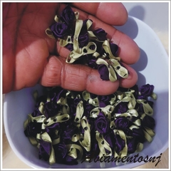 Flor rococó com folhas importada Tamanho 2mm 50uni. - comprar online