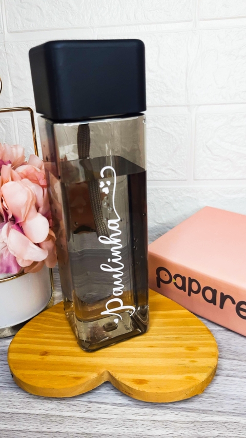 Garrafa Plástica personalizada com nome