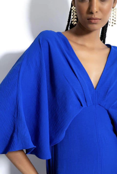 VESTIDO MANGA AMPLA AVERARA na internet