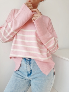 Imagen de sweater rayado lila