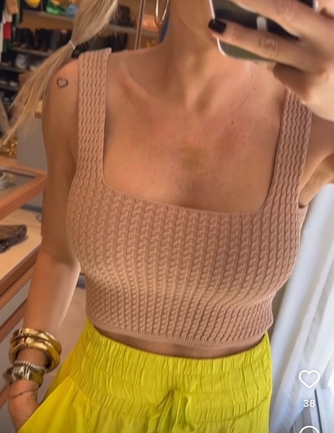 Cropped Sophia
