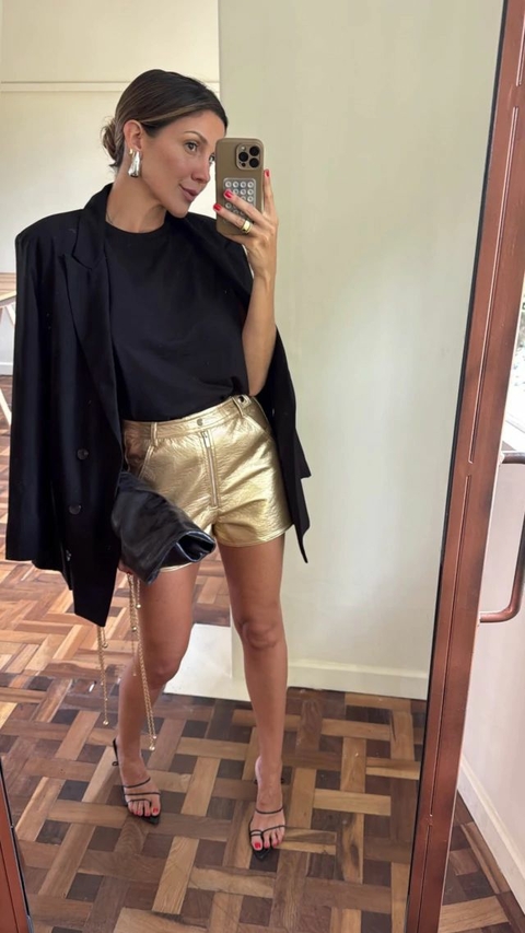 Short Metalizado Dourado