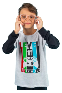 Pijama "Roko´s" - Gris y negro "Gamer" en internet