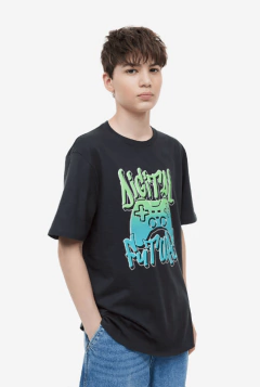 Remera "H&M" - Gris con joystick degradeé con verde - comprar online