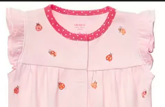 Enterito "Carter´s" - De algodón rosa con vaquitas San Antonio bordadas - comprar online