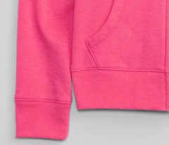 Campera "Gap". Rosa con logo blanco y borde en gris en internet