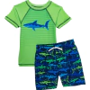 Conjunto "Banana Boat" - Remera UV manga corta + malla azul y verde con tiburones