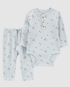 Conjunto "Carter´s" - 2 piezas body + pantalón de morley celeste con nueces - comprar online