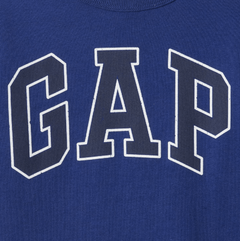 Buzo "Gap". Cuello redondo azul francia con logo estampado en internet